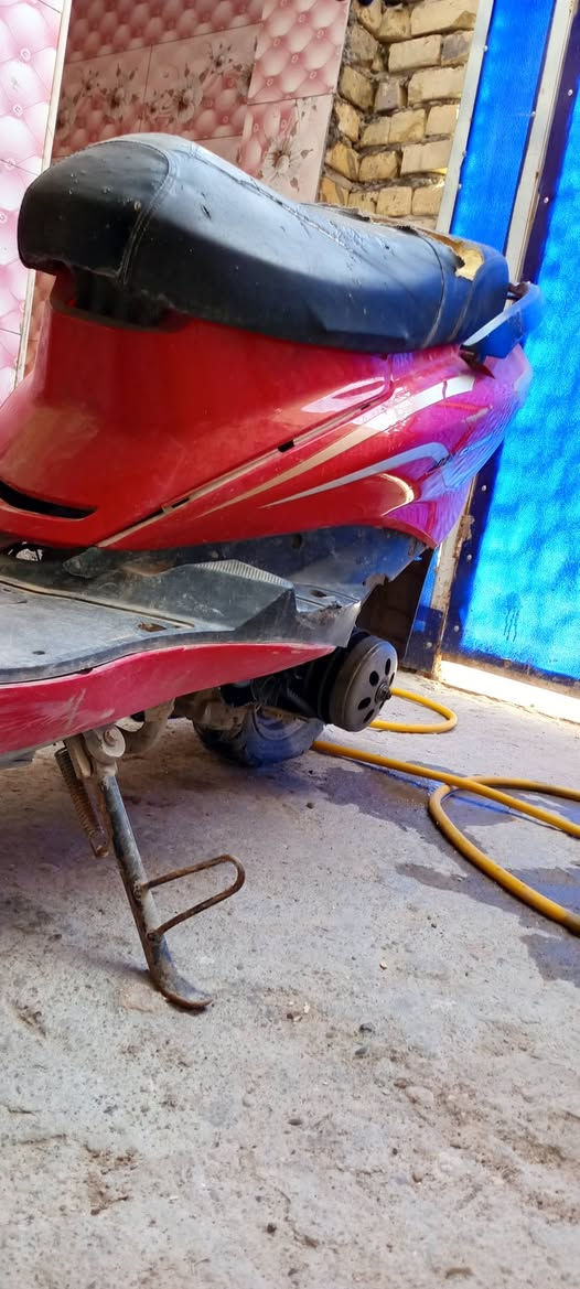 السلام عليكم دراجه سكنس صيني للبيع نقصها سبرنكه مال هندر
السعر خاص 
رقم ***********
العنوان: العماره الماجديه📌
