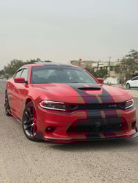 جارجر  سكات باك 6400 موديل 2022 فول للاخير ماشيه 20الف   رقمها بغداد ....