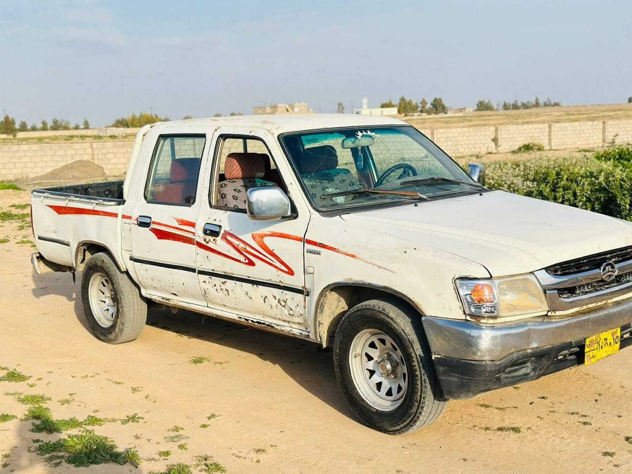 السلام عليكم

للبيع ومتاح بيكم دير موديل 2006 منفيس محرك وگير وشاصي شرط والگشر والغرفه شوف العين تايرات نص عمر ويل كروم خمسه مع الاسبير السعر 23 ورقه بي مجال قليل المكان الشرگاط للإستفسار والأتصال/***********///***********///
