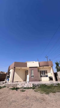 بيت للبيع بالجميله يم جسر ام الشبابيط مساحة الگاع ٩٠٠متر البيت ٣قرف نو...