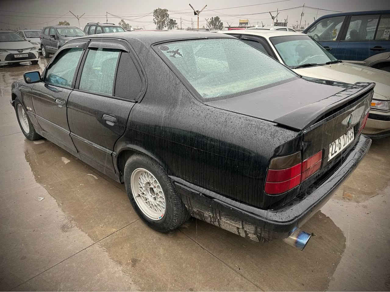 سلام عليك BMW 
مؤديل 90 مةكينة 25 گئر عادي غاز و بةنزينة سةنةوي رةقةم ژينگة و رئگا و باني نوئية تازة عامم كردوة جوار تاية ويل عةسيري نوئي لةبنة گئر و مةكينة و تةقة و رةقةي هةمو بةشةرت سعري 50 كةمئ مةجالي برايانة 
ژ.م*********** أربيل, العراق
