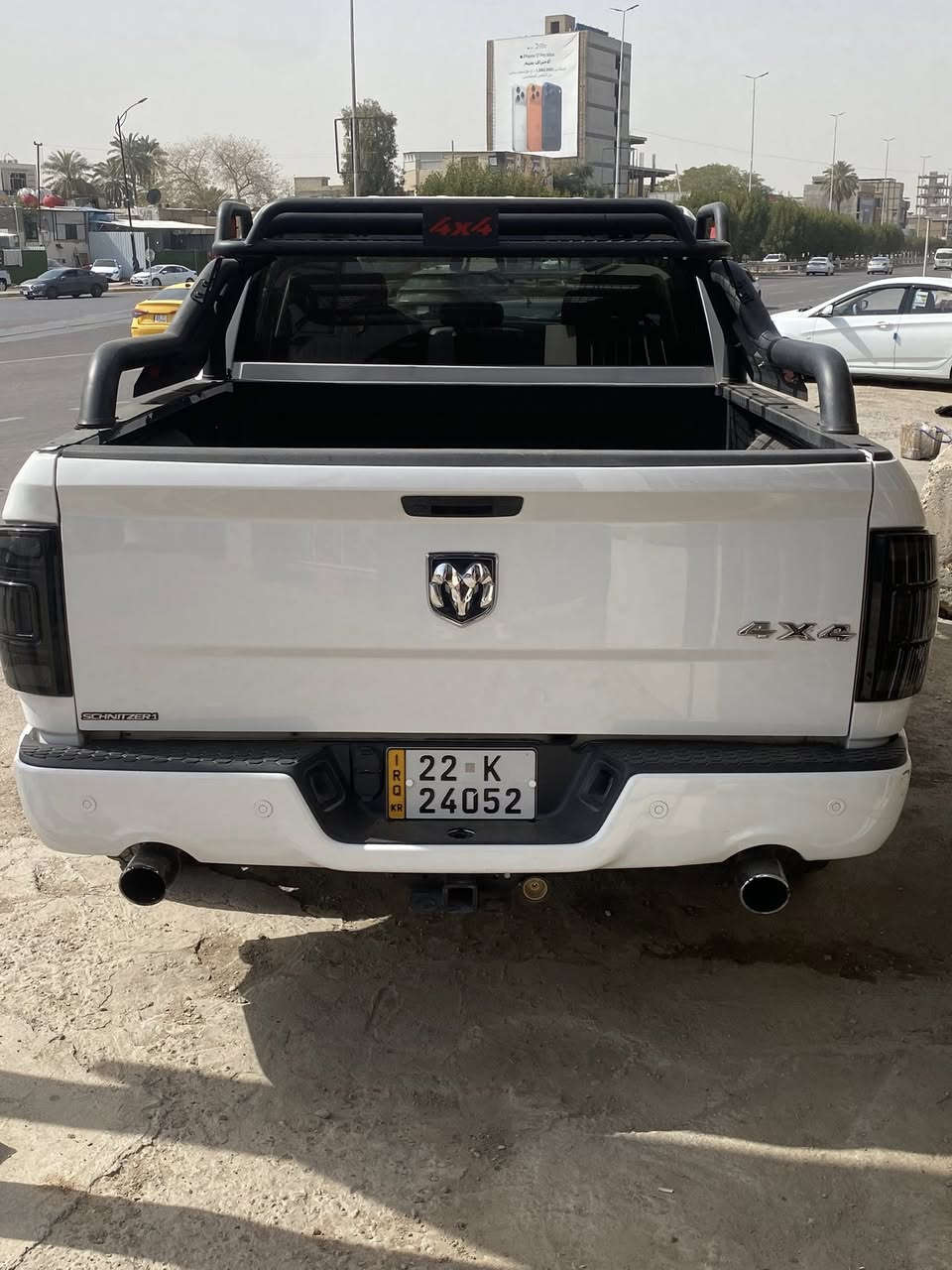 السلام وعليكم رام 2022 
مواصفات كلاسك 
عليه منضومه غاز ١٠٠ لتر و٨ سلندر 
بيه قطعتين صبغ جاملغ وبنيد بدون دواخل 
تعديل بكركوك معلايه ٣ انج وماسدات وبكلايات ودرع 
عليه تخم تاير جبلي وعليه لدات اماميه خلفيه الوان وبرنامجهن هم السعر ٢٢٠ وبيه مجال بسيط للاستفسار واتساب او خط ***********
