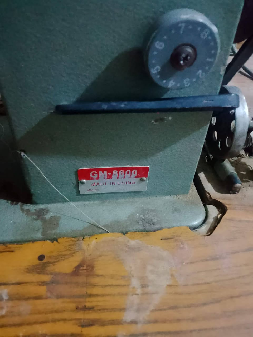 ماكينه خياطه للبيع شغال مكان النجف شارع 30 الحولي السعر 175 الاستفسار هذا رقمي ***********
