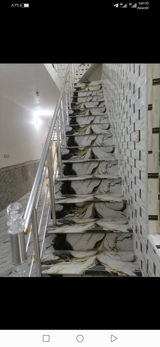 سلام عليكم بيت 100.متر حي النداء المنطقه بل 50-الف طابق اونص الطابق الاول غرفه وصاله ومطبخ مغتوح اوستقبال اوتخاريخ داخل وخارج الطابق الثاني غرفه وصاله اوتخاريج البيت طابو صرف بسمي قرب مدرسه الئبتدائيه  الاتصال عل واتساب او رقم ***********----السعر 95--. مع
،
