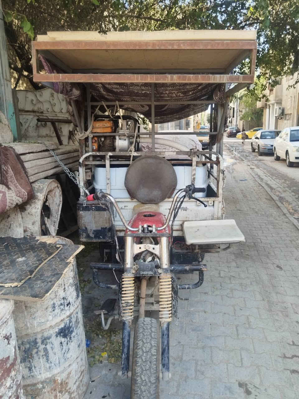 سلام عليكم ستوته مال سمج كامله هيه وغراضهه بغداد الحريه الثانيه 650 وبيهه مجال قليل ***********

