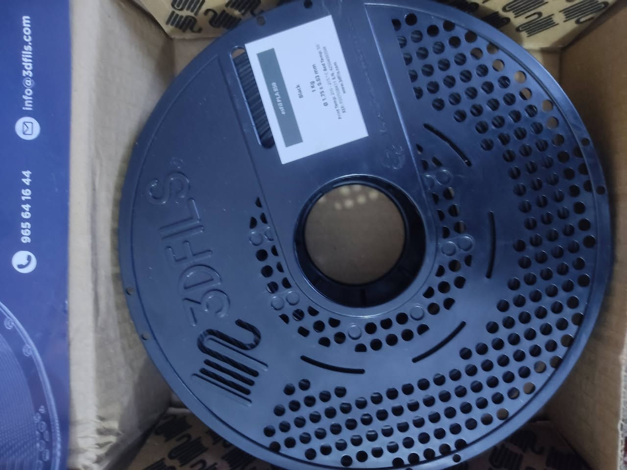 فليمنت مال طابعة 3D وزن كيلو لون اسود 
اللي يحتاجة ينطي بيه سعر وبالعافية


**إذا كنت صاحب هذا الإعلان وتريد حذفه لأي سبب، رجاءا أرسل رسالة إلى الدعم الفني**