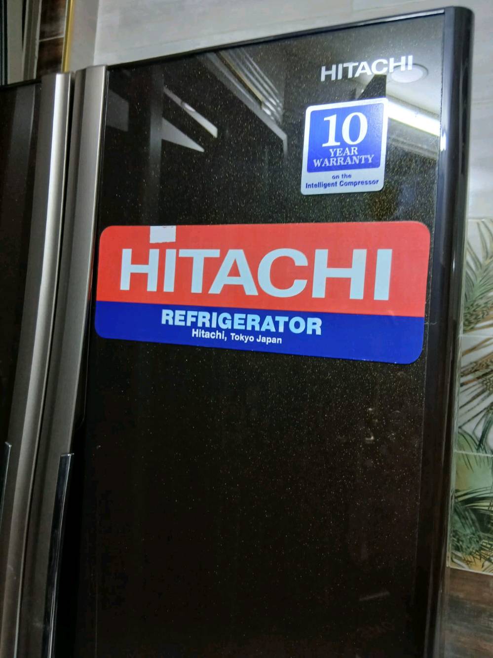 بغداد 
ثلاجة نظيفة جدا وعالفحص 
ما هو الموديل الدقيق للثلاجة؟: 
هيتاشي
هل توفر توصيل داخل منطقتك؟: 
لا
هل هناك أي ضمان متبقي على الثلاجة؟: 
لا
ما هو السعر المطلوب؟: 
650000
هل هناك أي أضرار أو مشاكل في الثلاجة؟: 
لا