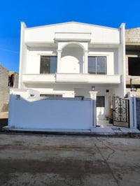 حي الملايين الثانية • 180م • تسليم فوري