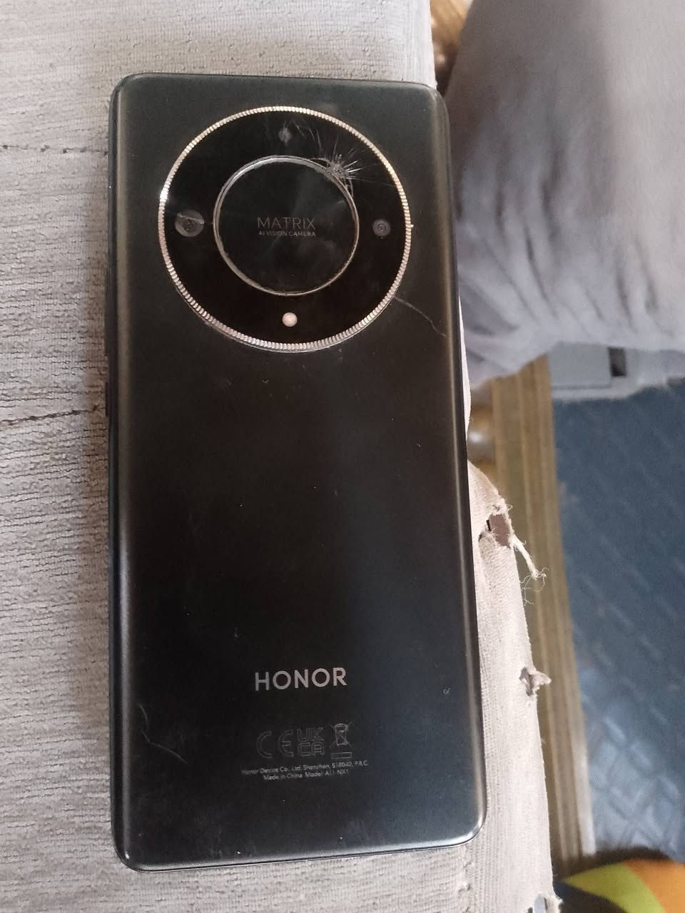 جهاز هونر x9b 5G
للبيع او مراوس بجهاز يشغل 120 فريم بوبجي 
جهاز كلشي شغال اي خلل مابي شرط فحص 
فقط كسر بل حساس تبديله 30 الف وجامه 5 لالف حته مامثره ع كاميرا ولمس كلش حلو لايعلك  ولاشي اخر 
ذاكره 256 بطاريه 5800 بوبجي 90 فريم سلاسه تخبل 
جهاز وياه كارتون الاصليه وكيبل واحفضات 2 
ملاحضه .ضهر بي شخطين نعمات مابينات كلش 
رقم *********** خاص مفتوح 24 ساعه متواجد وتساب 
سعررر 150 قفل قفل مستعجل 
ضمان اسبوع اذه بي خلل
