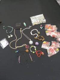موجود • الاحجار • ماعرف لشنو