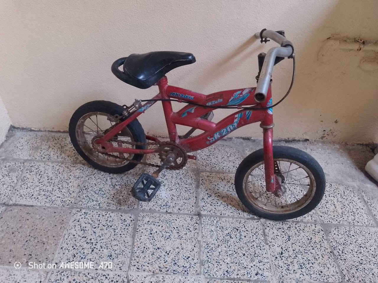 سعر الكبير ثلثين والصغير  خمسه وعشرين ***********
