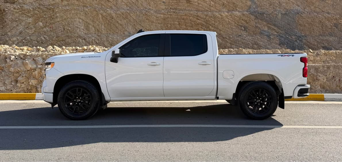 Chevrolet Silverado 2024
٤ بستۆن _ ٢٧٠٠ 
٤٠ هه‌زار مایل ڕۆشتوه‌ 
4x4  -  LT مواسه‌فاتی 

١ پارچه‌ بیلاد گۆڕاوه‌ ١ پارچه‌ بۆیاخه‌ 
و په‌ڵه‌یه‌ك سارد و بۆیاخی هه‌یه‌ 
3GCPDDEK3RG328025 شانصی
گێڕ و مه‌كینه‌ و كارابای به‌ شه‌رت 

ژماره‌ كاتی و به‌ شه‌رت 

نرخی ٢٦٩ وه‌ره‌قه‌ 🔥 
ته‌نها فڕۆشتنه‌ 
📞  ٠ ٠ ٠ ١  ٤ ٠ ٢  ٠ ٧ ٧ ٠ 
___________________
سـلفرادو  ٢٠٢٤
LT - 4X4   مواصفات 
فور ویل 
ماشیة ٤٠ الف میل 
٤ سلندر  حجم ٢٧٠٠

١ ‏قطعة تبدیل بیلادي ١ قطعة سبغ 
و بیها شبر تعدیل و سبغ سغیر
3GCPDDEK3RG328025 شانصي
كیر و محرك و كهرباي كلشي بشرط 

‏رقم مؤقت , كاتي شرط ترقیم 
السعر ٢٦٩ ورقة 🔥بلاش

للبیع فقط 
📞  ٠ ٠ ٠ ١  ٤ ٠ ٢  ٠ ٧ ٧ ٠ 
سلیمانیه السليمانية, العراق


**إذا كنت صاحب هذا الإعلان وتريد حذفه لأي سبب، رجاءا أرسل رسالة إلى الدعم الفني**