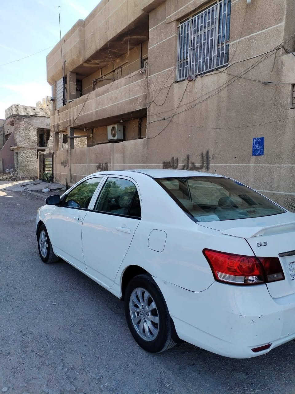 السلام عليكم للبيع بي واي دي ٢٠١٦ بغداد انكليزي الجديد سياره جاهزه مابيه اي نقص كير مكينه صدر أمامي خلفي تخم تاير تبريد ثلج تدفئه كشنات جلد بلاد داخل نظيف جدا فتحه كهرباء اشاير بلمري رسائل ترحيب مكان السياره بغداد مدينه الصدر السعر ٦٥ وبيه مجال حك الجيه تحويل ثاني يوم ***********
