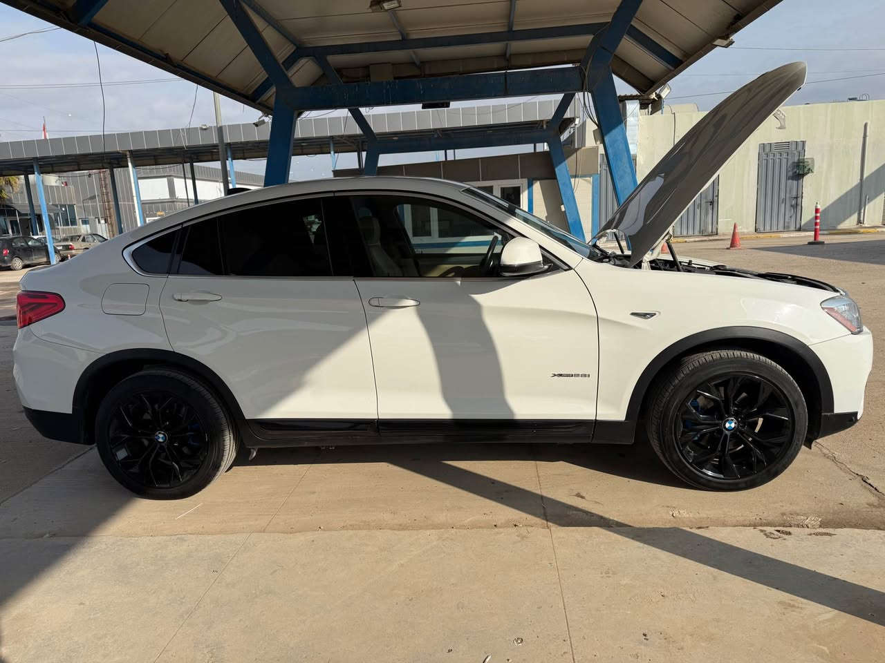 Bmw x4
موديل٢٠١٧
٤ سلندر توربو 
ام باكيج
اكس درايف
ماشي ١١٣ الف كيلو
کشنات کهربائی 
کشنات هیتر
ستیرن هیتر
بدون حادث فقط صبوغ رأس دعامی  
بدون دواخل ايرباك شرکة

سعر : ٢٢٥$
*********** أربيل, العراق
