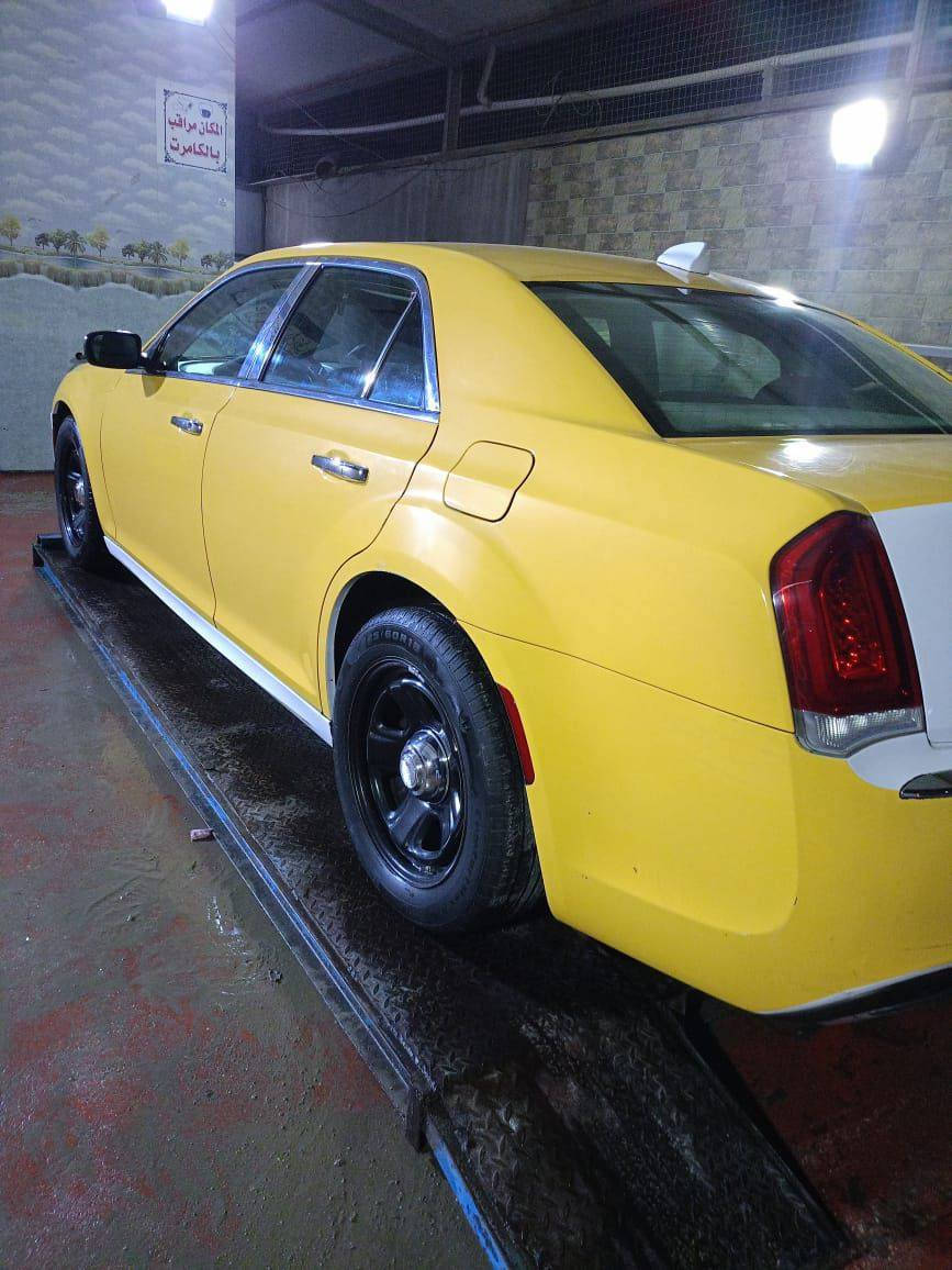 سياره اوباما موديل 19 حدث بجم بس يرادله صبغ لهن صبغته تعبانه السعر190 بيهه مجال للطيبين العنوان بغداد العبيدي   ***********
