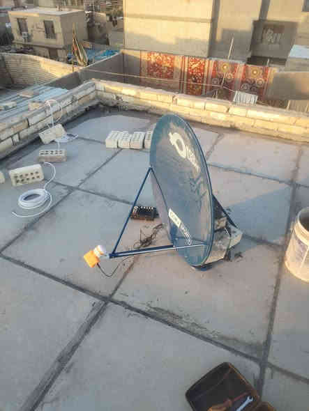 تنصيب الستلايت 
تثبيت البلازمه 
وبعث القنوات 
                    ***********
