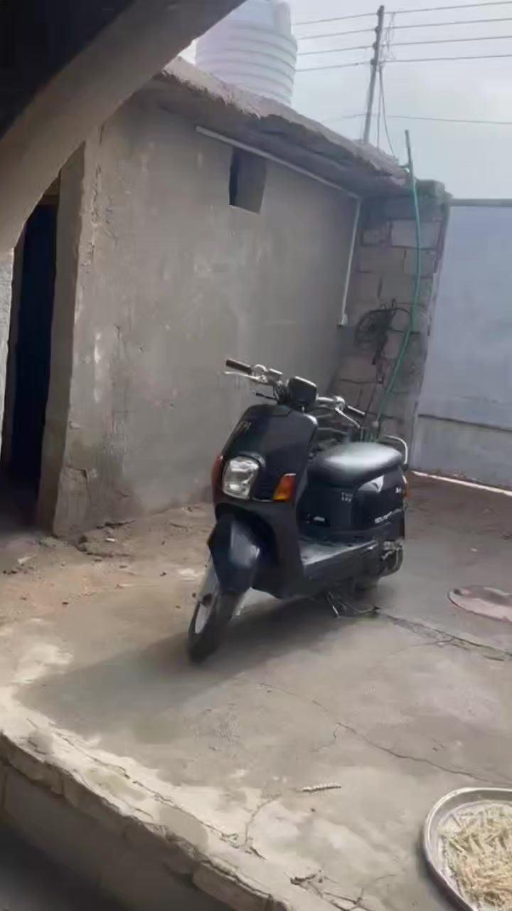 سلام عليكم ماكس بوليس مكينه ما مفتوحه صوته ناعم كلشي شغال سلف هندر اشاير كلوبات مستعجل علؤ بيعته كلش السعر 650قفل كلش العننوان بصره زبير رقم الهاتف ***********
