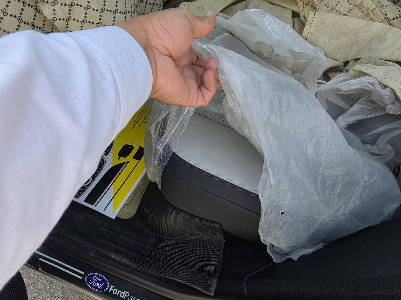 فورد تريتوري امبيانت للبيع فقط . جديده بالنايلون ودهن وفلاتر بالشركة ماشيه 16 الف 
السعر 30 بي مجال بسيط


**إذا كنت صاحب هذا الإعلان وتريد حذفه لأي سبب، رجاءا أرسل رسالة إلى الدعم الفني**