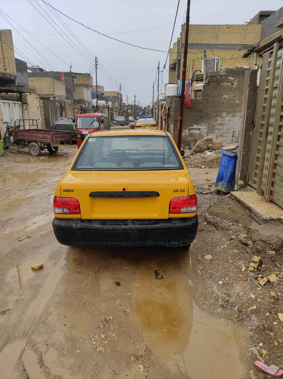 سلام عليكم سايبة لبيع موديل 2011تحويل مباشر ثاني يوم هية غرامات مصفرة استلام لوحيات جديدة ثاني يوم محرك وكير خير من الله لا تنقيص لا تبخير بيهة خياسات خلفية قليل سنوية سنة 2028لا ضربة ولا صبغ بيها شواصي واحد شركة وثاني معمر شوي كهربائيات شغالة طلعة سيارة رقم بغداد عنوان بغداد  سعر 23ي نقص مكو ***********
