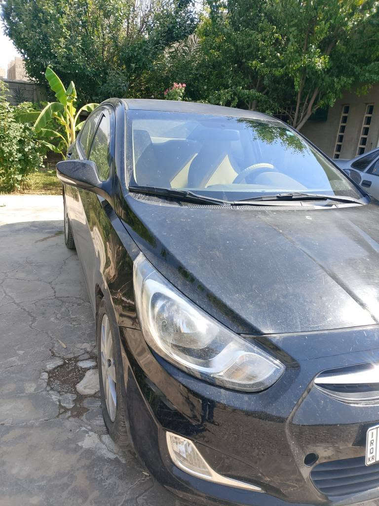 السلام عليكم بيع ومراوس اكسنت 2012 كير عادي اربع جامات كهربائي بطاقه بنزين بيها صدر جديد امامي خلفي اربع تيارات جديده كير ومحرك بشرط شرط تحويل وليست وكاله صبغ فقط ربع جامرلخ خلف السائق ورعصه باب السائق كلش بسيط يعني بارد تقريبا اصبعا تدفئه شغال تبريد ثلج رقم اربيل دولي للتواصل رقم هاتف *********** كركوك, العراق
