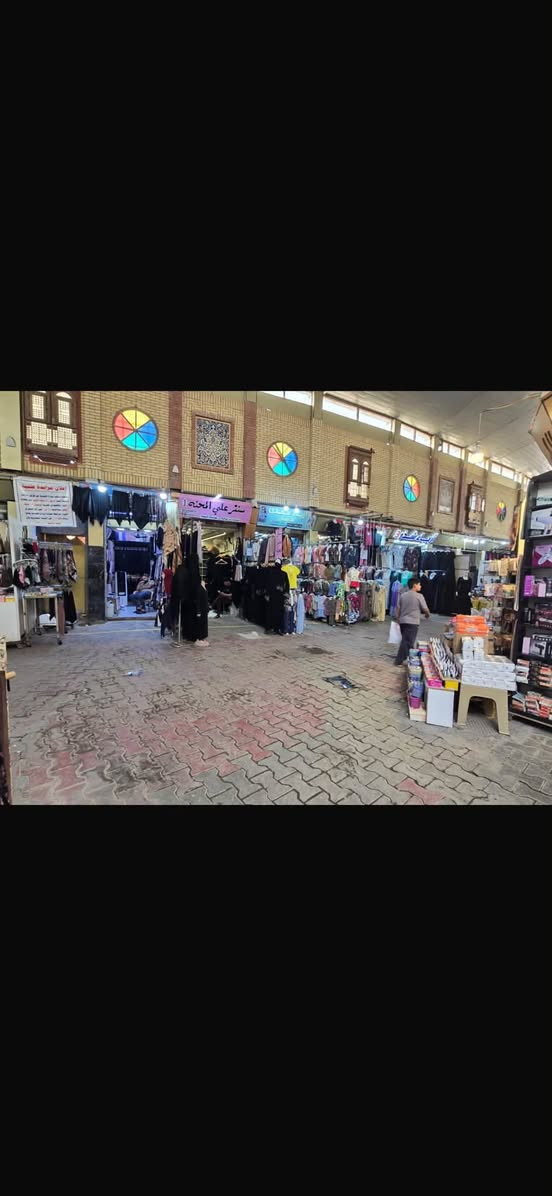 اعلان 
عن بيع عقار تجاري في الهندية طويريج 
في سوق النساء مقابل موكب عزاء شبيبة 
مساحة الدار مع 5 محلات مجموعة المساحة 430 متر مربع
للاستفسار
***********
