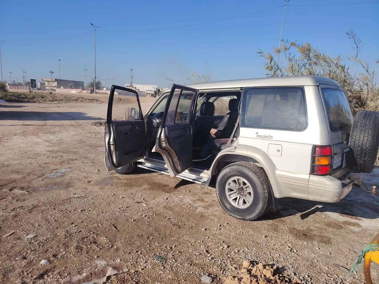 السلام عليكم سياره باجيرو موديل 2000 مابيها نقص فقط كهربائيات رقم الألماني تحويل ثانيوم سنويه صاقطه مكان السياره ديوانيه السعر المطلوب (48)وبيها مجال رقم الهاتف ***********
