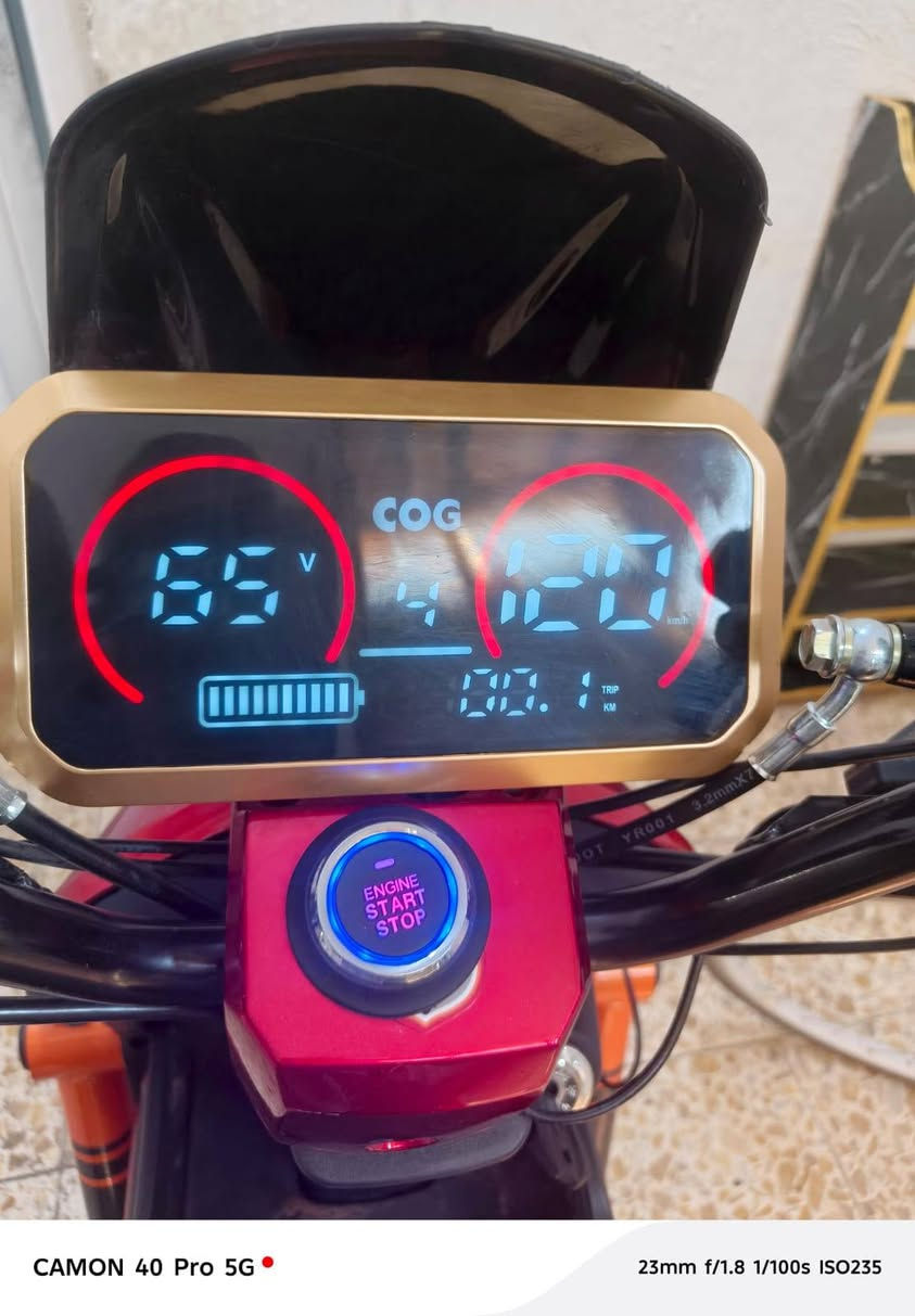 دراجه شحن X900  استعمال اسبوعين كلش جديده 
للبيع 600 وبيها مجال العنوان نجف حي الشهداء
***********
