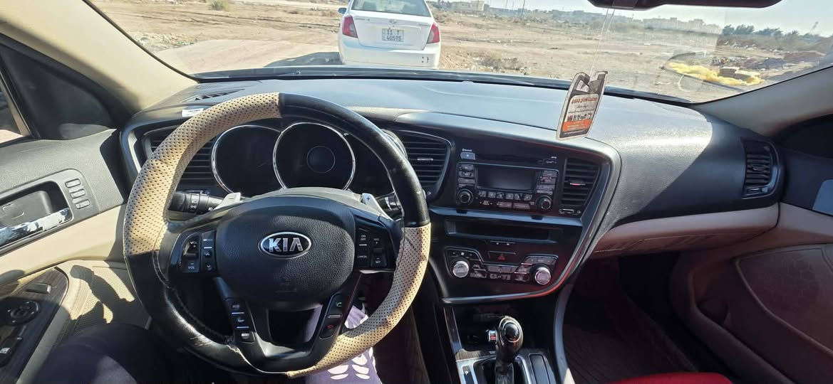 السلام عليكم اوبتيما موديل 13 خليجي السونار مرفق مع الصورة
مكاني بابل الاسكندريه
رقم التلفون / ***********
السعر 127 وبيهه مجال بسيط
