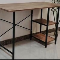 ميز • شبه جديد • الدورة بغداد