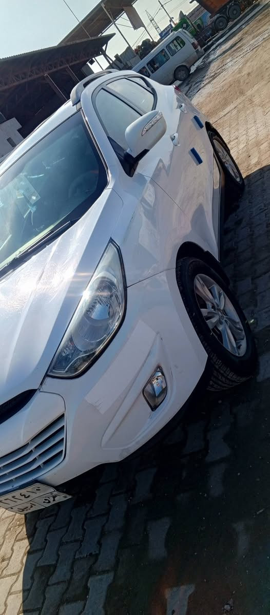 توسان 2012 سياره مكفوله كرت بل بنيد
خليجي كير مكينه حلوات
سياره مكانه بجف السعر 137 
***********
