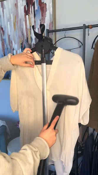 مكواة البخار العمودية LIBRONIC👕💨

ضمان لمدة سنة من تاريخ الشراء
🔥 تسخين سريع وبخار قوي يزيل التجاعيد خلال ثوانٍ!
💦 خزان كبير 1.6 لتر لتشغيل طويل دون تعبئة متكررة
👚 آمنة على كل الأقمشة – من الحرير إلى الجينز
💪 تصميم عملي بعلاقات وعمود قابل للتعديل
🧤 مع قفاز وملحقات كاملة لراحة وأمان أكبر

السعر 40 الف 
توصيل بغداد 3 الاف محافظات 5 الاف 
للحجز راسلنا على صفحتنا 
او راسلنا واتساب ***********
