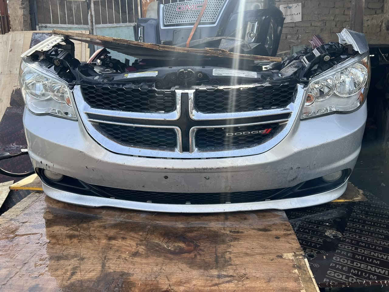 على بركة الله تعالى 
وصول ارباعة دوج كرفان الكاظمية الصناعية شارع الامريكي ***********
