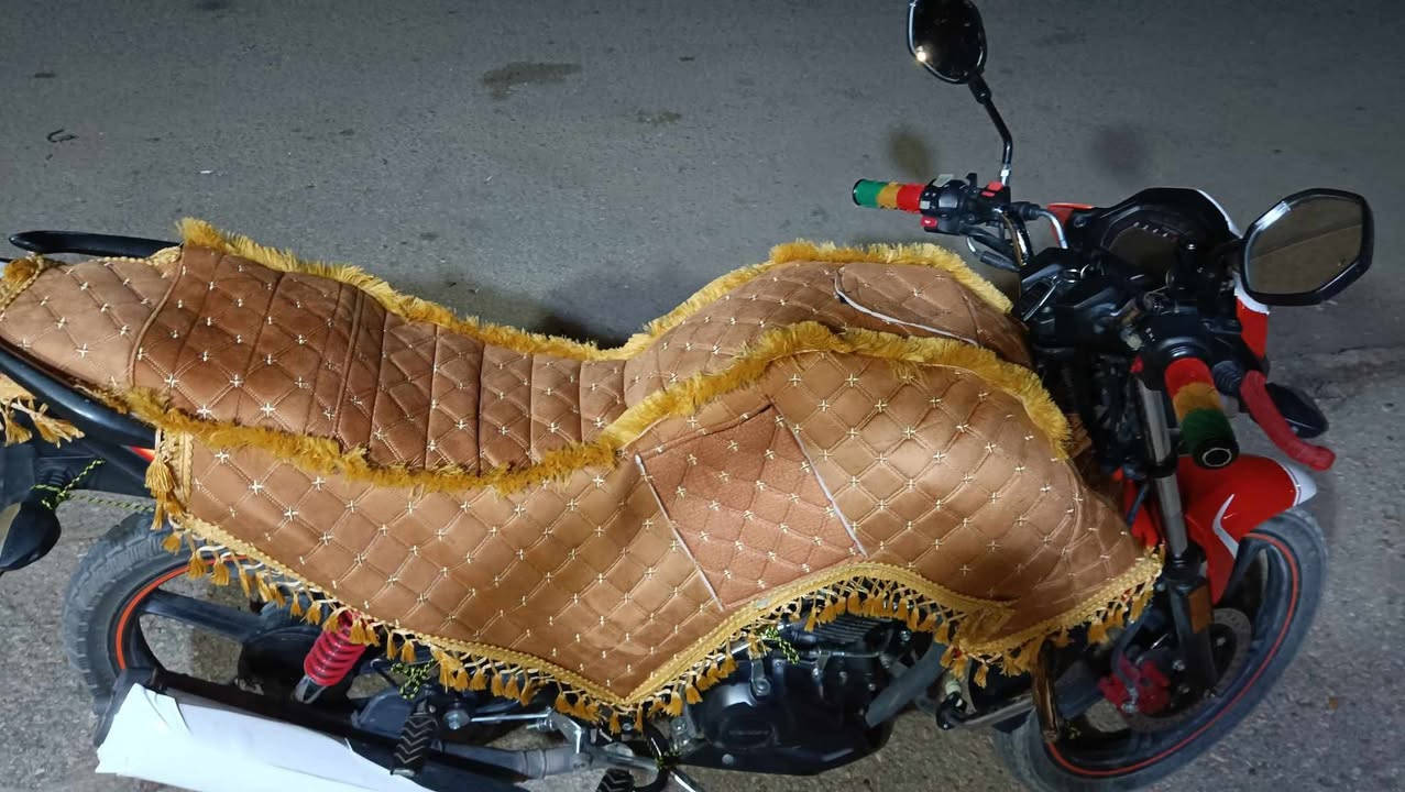 يتوفر سرج ماطور كامل 
موجود جلد وموجود قماش 
واكو جملة ومفرد 
للاستفسار مراسلة الصفحة 
او واتساب او اتصال / ***********
