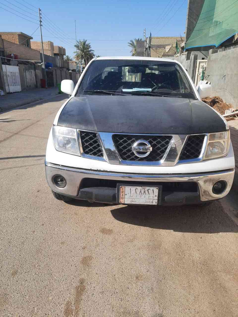 نيفاره 2014 LEللبيع السعر ٩٥ وبيهه مجال مكان السياره واسط العزيزيه 
السياره عليهه غرامه ٧ اوراق تنخصم من سعرهه مكينه مجفته تجفيت جديد صدر جديد فقط يرادلهه ملاحظات بالكشر بيهه طخه بالباب ومبدل والبجمه بي ظربه بسيطه بدون ايرباكات ومعمر البجم يعني دعاميه وشباك وراديتر فقط ذني الي اظررآ للإستفسار اكثر ***********
***********
