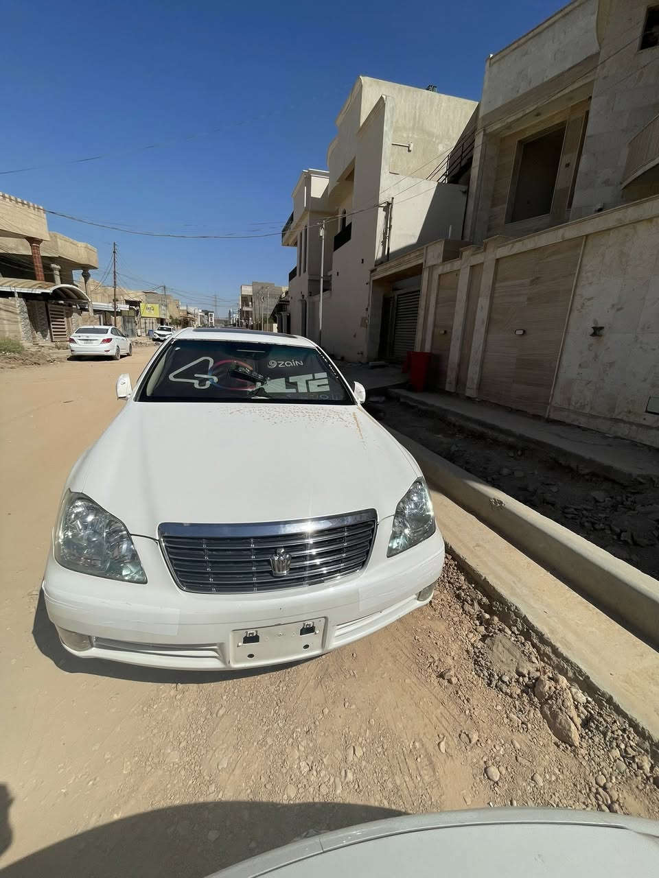 السلام عليكم
للبيع شاهين اكراون موديل 2005
كفاله عامه فتحه 5 بصمات  داخل جلد 
تحكمات امرقم بابل انكليزي بسمي مكاني 
حله  مركز استفسار ***********
