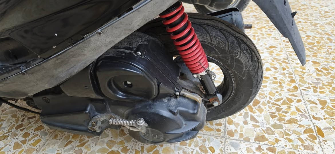 اسكنز فحل ياباني ماطور نضيف سلم شغال درع اصلي جديد السعر 400الف
بي مجال حك الجيه‍ ***********
