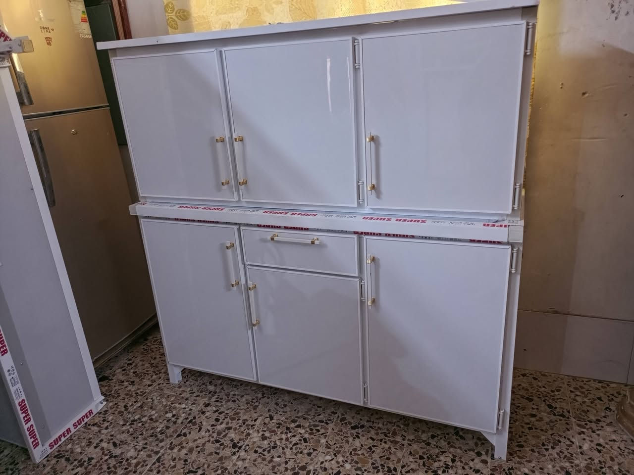 ***********كاونتر متر ونص جديد وسنك متر و30 مرمر العنوان ابو الخصيب البهادريه يم محطه الغاز يوجد خدمه توصيل الاستفسار خاص
