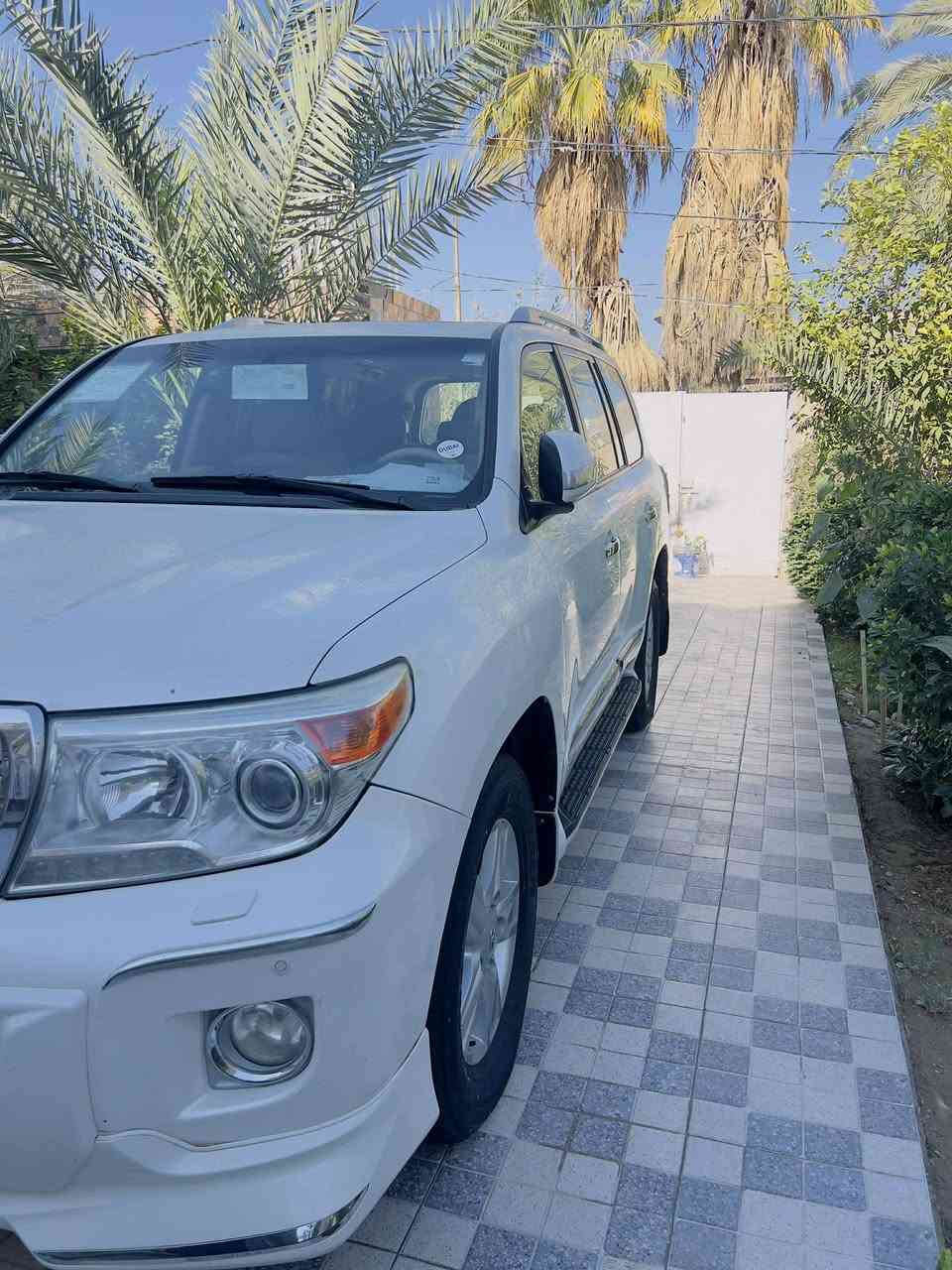 السلام عليكم اخوان مكلف بنشر 🫰
للبيع لاندكروز  2014

بريم اصل  G.X.R

سيارة مكفولة كفالة عامة 

شرط ع الفحص 

السياره جديده بمعنى الكلمه

‌‎ مواصفات/ 

كشنات جلد _كشنات كهرباء_ سلايت روف _ فور ويل _ ابواب بصمتين _اشاير مري _ زراك لايت _حساس امامي خلفي _ تبريد ثلاث قطع _ ثلاجه‌‎ _تحكم استيرن _ مري قلابه_ مري شفط_ زراگات لايت _ منظومة زنون وبعد بيه ﮪـُواჂ̤ موصفات 
السعر : 42.500 $ مع المحال 
حداديه تخم تايرات جدد  كله جاهز 

مكان السياره حله بأسمي السياره

للاستفسار  حله شوملي

0773 502 3120
