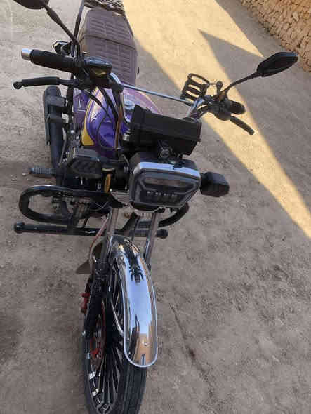 السلام عليكم
سولنك 24 شكل 25

موصل 780
ماطور جديد 

يرهم مراوس 

مكاني القائم جريجب 

***********
