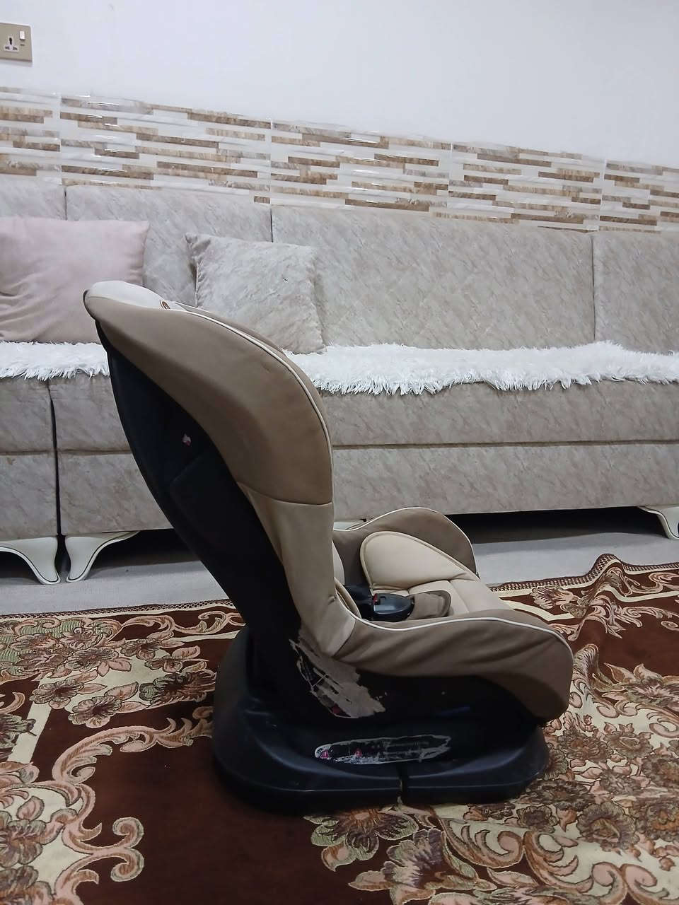 اوروپی مارکە juniores
منام اوجلوس 
سعر 30 الف 
سلیمانیە توصیل موجود


**إذا كنت صاحب هذا الإعلان وتريد حذفه لأي سبب، رجاءا أرسل رسالة إلى الدعم الفني**