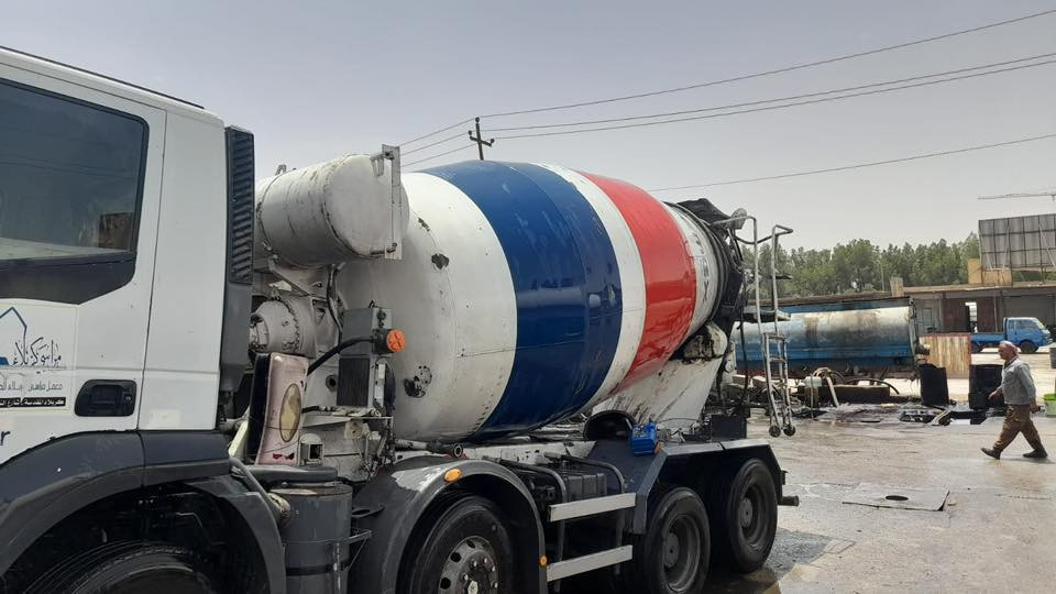 افيكو 2005 شكل 2007
سياره نظيفه وجاهزه 
جدر 10 متر 
السعر 260 مكانه كربلاء 
‭0773 382 7380‬
