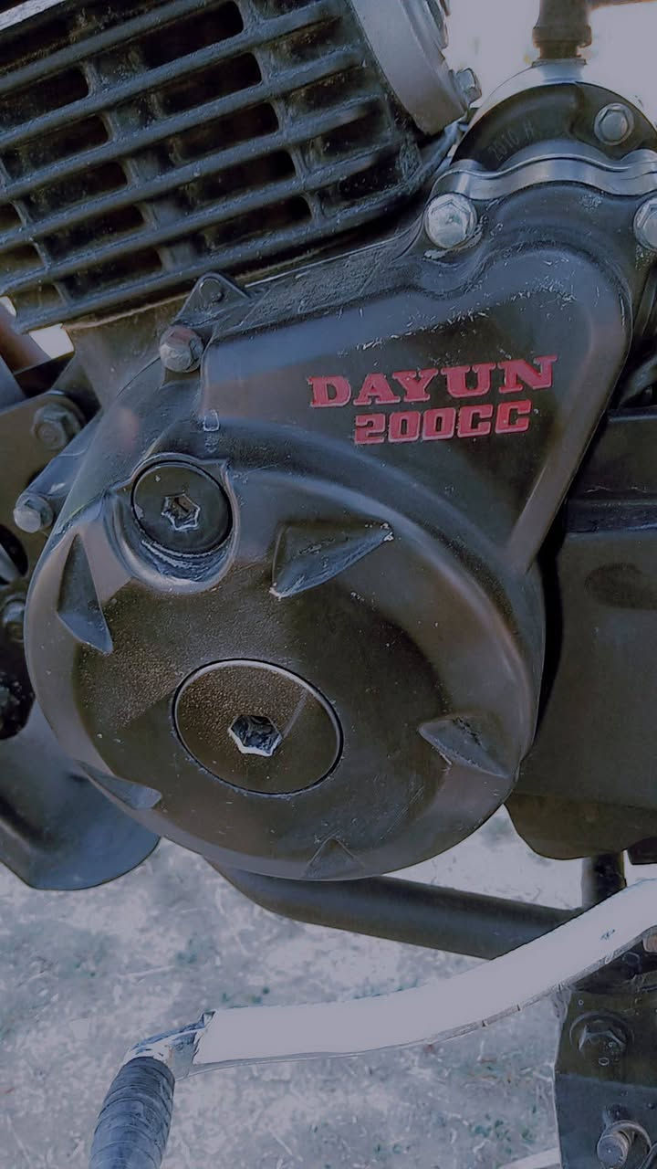 سلام عليكم دراجه دايون للبيع كفاله عامه تيرات جدد كهربائيات كلها شغاله ستعمال شخصي دراجه فول خير من الله محرگ 200 موديل 2020 طالعه با 21 وراق اسكنر العنوان حله حمزه الغربي ***********
