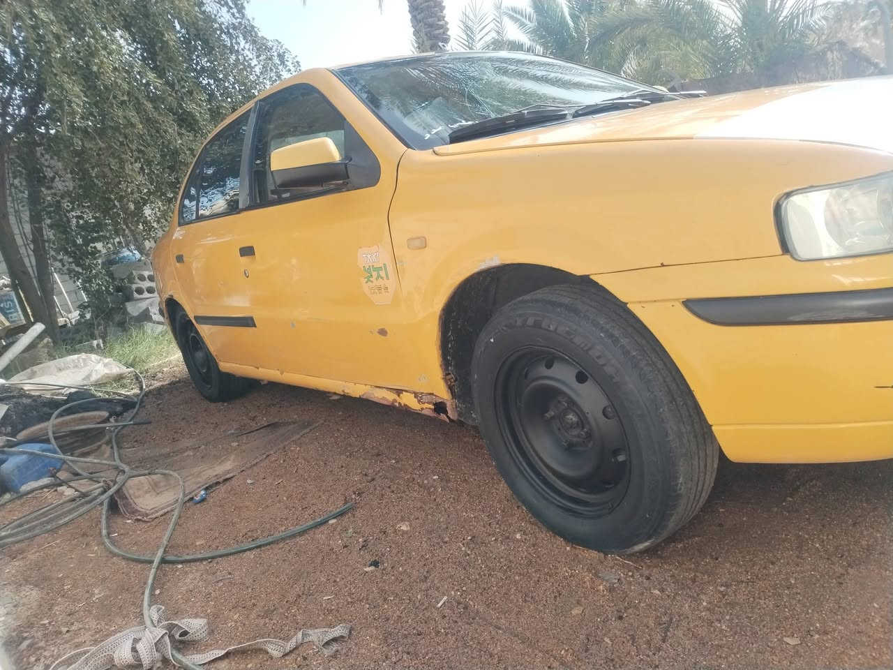 السلام عليكم
سمند2011 للبيع او مراوس بسمند خصوصي 
كير ومكينه فرنسي  حداديه جديدهه تايرات تخم 
رقم مثنى بيه دحجه جهت العبري مبينه بصور 
29 وبيه مجال ***********
