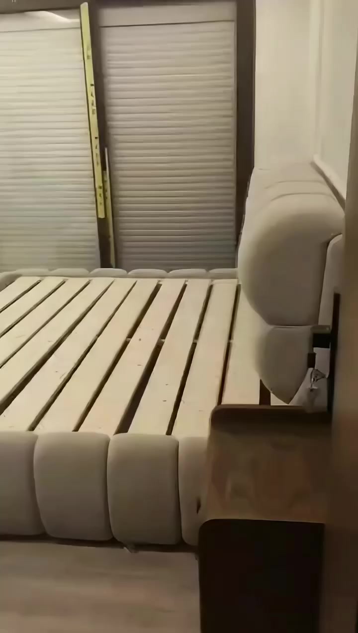 من تسليمات عملائنا المميزين من شاليهات بورتو سعيد شغلنا بيتكلم عن نفسه كل اللي عليك تبعتلنا شكل التصميم واحنا علينا التنفيذ 🤩 إختار فرش شاليهك او شقتك بأجود انواع الاخشاب وبأرقي التصميمات من عبده شهاب للأثاث 
___________________________________
للطلب والاستفسار 👇📞
م: عبده شهاب 01002426753
ويوجد لدينا شحن لجميع المحافظات 
📌 العنوان : دمياط / كفر البطيخ


**إذا كنت صاحب هذا الإعلان وتريد حذفه لأي سبب، رجاءا أرسل رسالة إلى الدعم الفني**