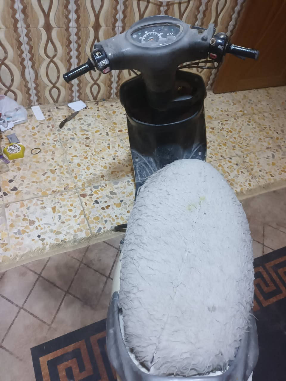 السلام عليكم شباب دراجه يحتاج لها فشق والسعر 1500
***********
