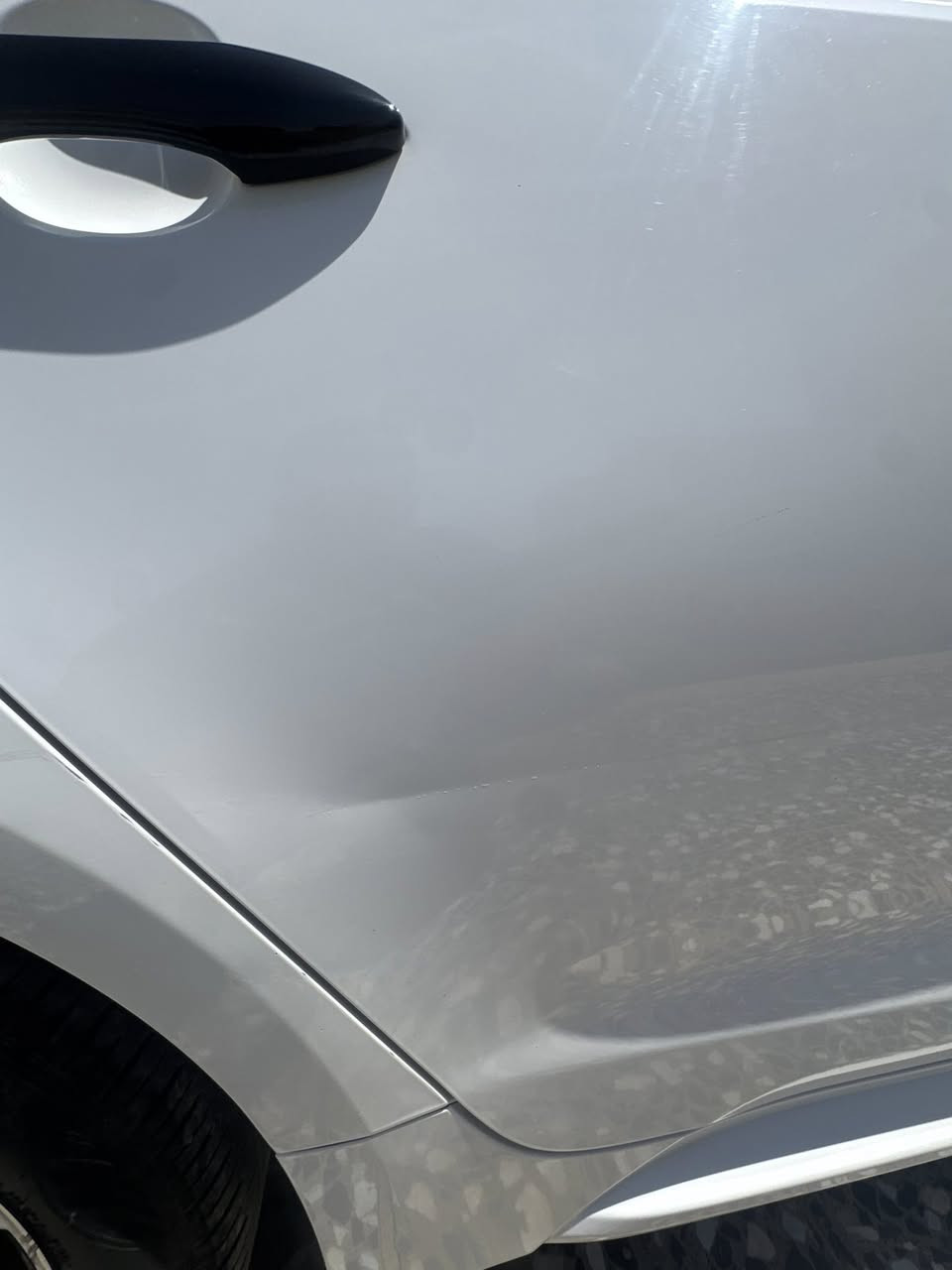 السلام عليكم
كورلا 2025 شكل امريكي ماشي 45 الف KM

السيارة مكفولة من كلشي عدا الشخوط الي موضحة بلصورة 

السيارة سعرها 152 وبيها مجال للشراي 

مكان السيارة بغداد اليوسفية

‏‭0750 915 7417‬

‏‭0776 856 6261
