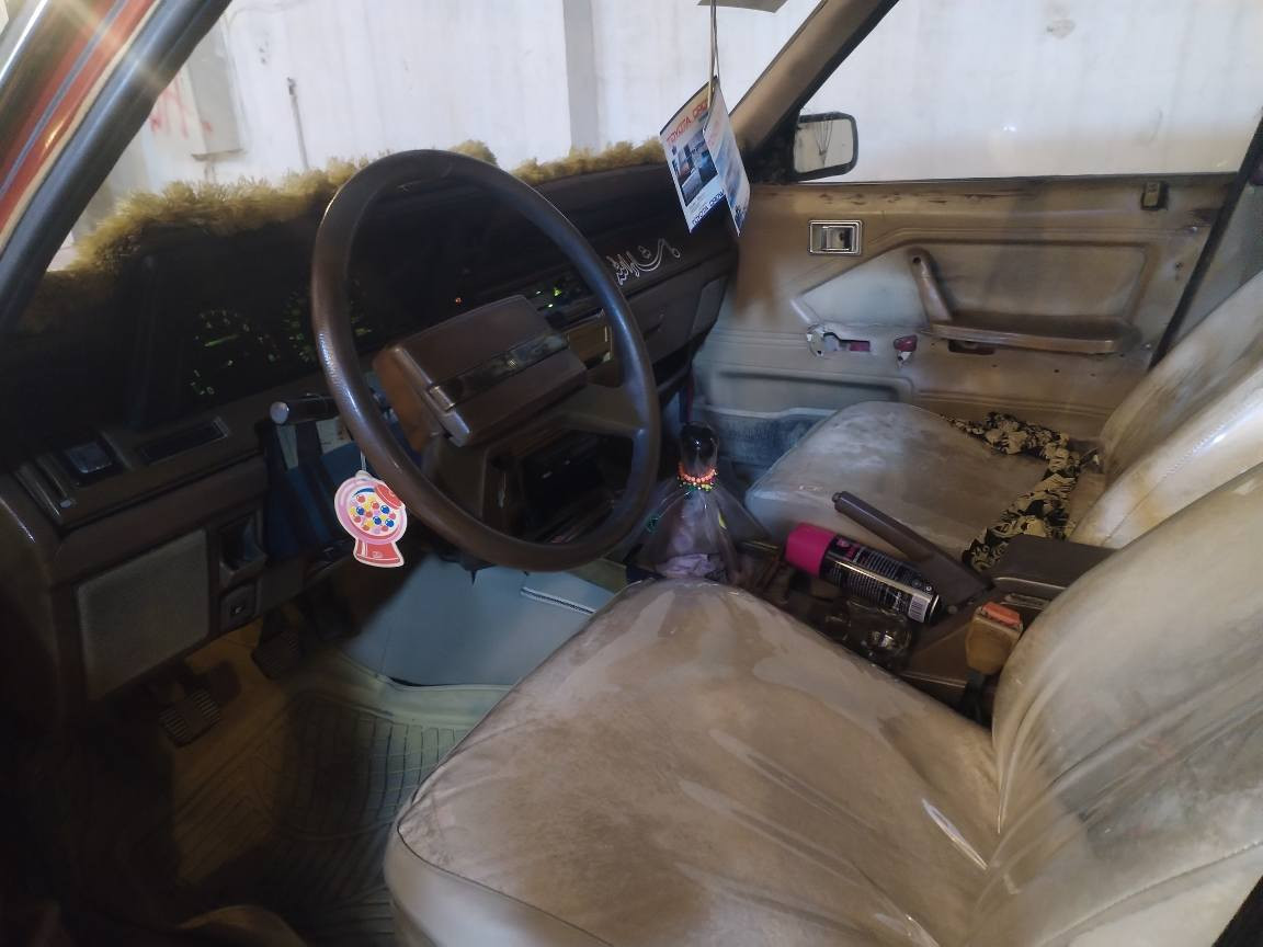 للبيع سوبر موديل 85 رقم كركوك مميز مشروع وطني سنوي جديد لحد 2030بسمي دفتر بانزين صبخ حزام جماليه بدون ضرب بدون معجون بدون خياس سيارا طخم تيرات جديد سيارا كير عادي محرك كير صدر امامي خلفي جديد تبريد كلها شرط مال جناي مكن كركوك سعر 44وبي مجال قليل *********** كركوك, العراق
