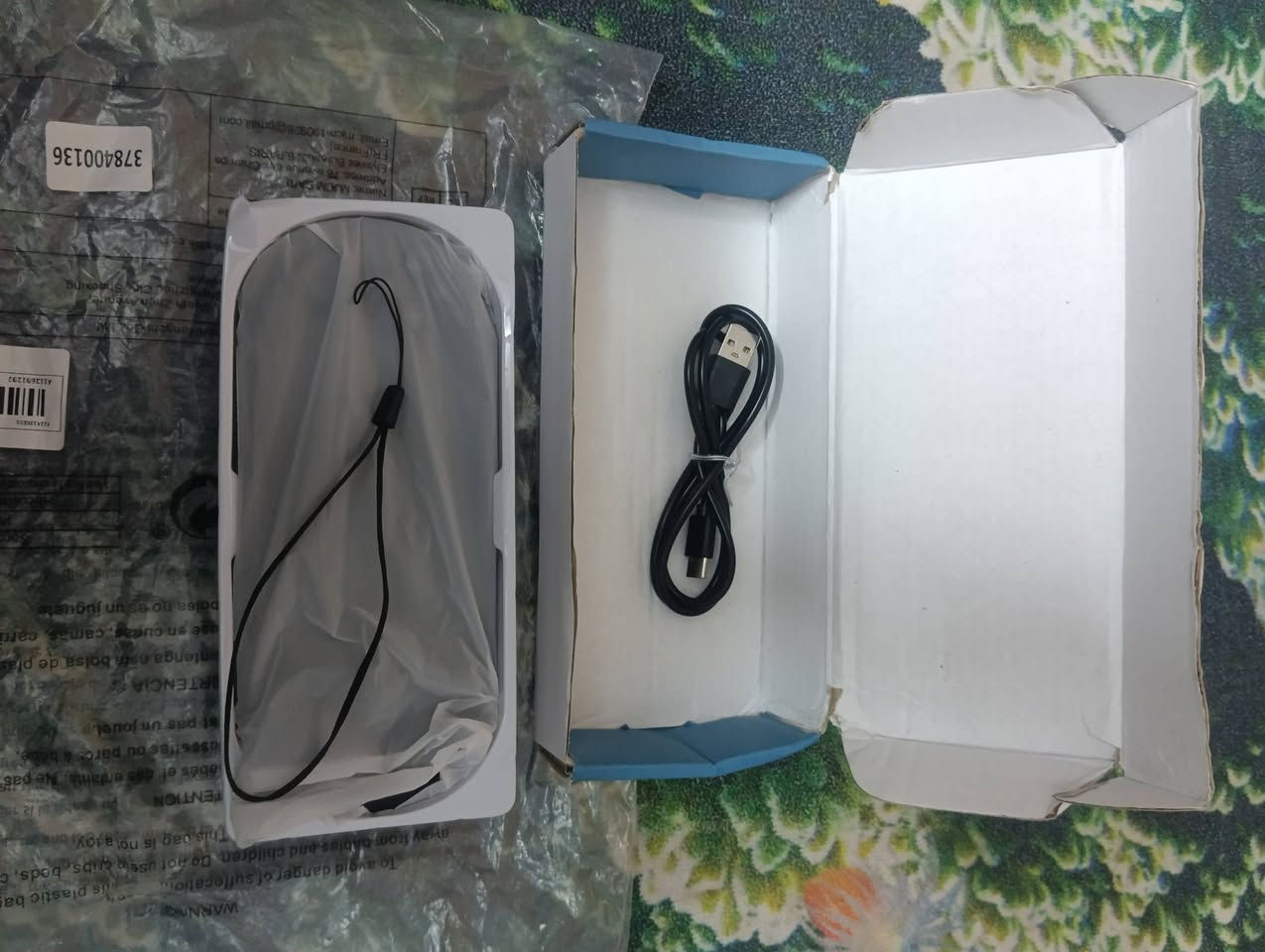 جهاز محمول شبيه PSP جديد فقط مفحوص بي 3000لعبه محاكيات هواي بي رام 64 اصلي شرط شحن 7ساعات يدوم يستقبل شحن سريع تايب سي تكدر تربط جوستك وتلعب عن طريق تحويله OTG و سعر 55الف مكاني بغداد الغزاليه بداية شارع الظغط توصيل موجود  ***********
