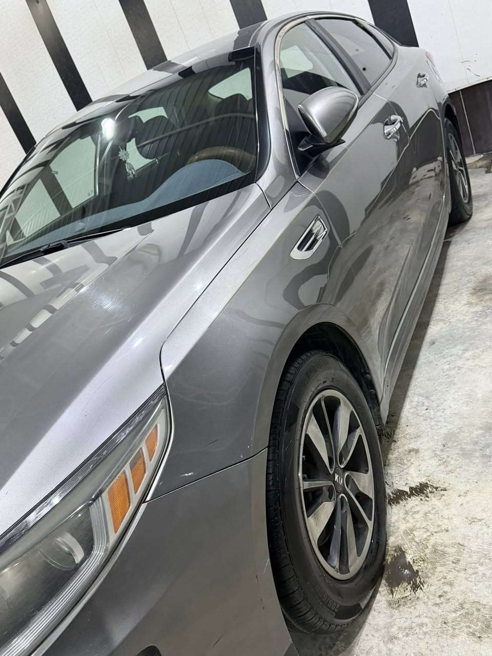 السلام عليكم 
صور الحادث بل منشور 
كيا اوبتما 2016وارد امريكي حادثها بارد بل صندوك فقط وهنا صار بيها جاملغ صبغ فقط مكينه 2000تيربو سياره نضيفه وحلوه 
سياره فول الفول موصفات عد البنرما خزن ميموري كشنات 
كشنات كهرباء مري شفط لد امامي خلفي شاشه كبيره تبريد بيانو
سعرها120وبيها مجال بيع او مرواس 
***********فقط اتصال
