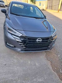 نیسان ڤێرسا SR 2024 مواسەفات ڕادار +خەتی جادە +  ئۆتۆ ستۆپ  یەك پارجەی...
